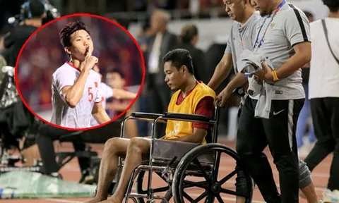 Khiến "Messi Indonesia" ngồi xe lăn, Đoàn Văn Hậu xúc động nói 1 điều