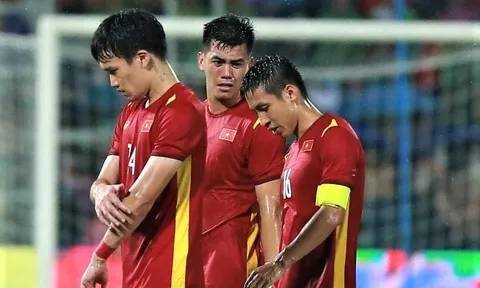 Đỗ Hùng Dũng xin lỗi vì U23 Việt Nam không thắng Philippines