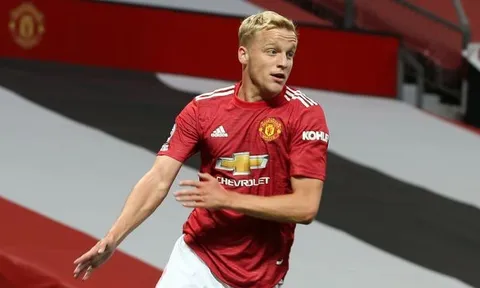 "Đó là 2 điều khó khăn nhất với Van de Beek tại Man Utd lúc này"