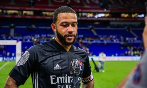 'Đó là điểm khác biệt giữa Depay và Suarez'