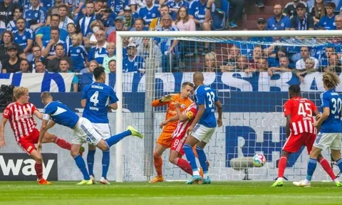 Đội bóng Bundesliga tạo ra tỷ số với xác suất 0,012%