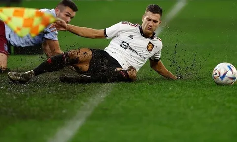 'Đôi cánh trong mơ' tại Man Utd và cơn đau đầu mới của Ten Hag