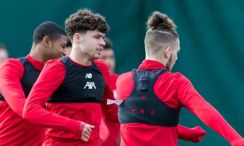 Đối đầu Arsenal, Liverpool sẽ dùng 11 cầu thủ trẻ?