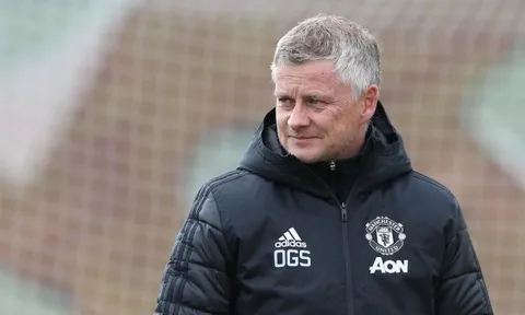 Đối đầu Man Utd, "đá tảng" 50 triệu hùng hồn tuyên bố một điều