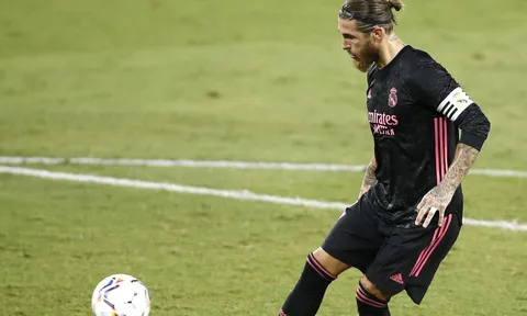 “Đối đầu với Real Madrid và VAR là quá nhiều”