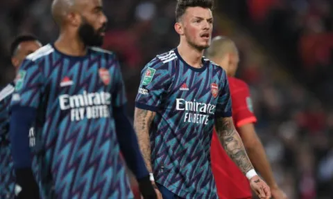 Đội hình Arsenal trận gặp Liverpool: Ben White có "vai mới"?