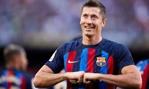 Đội hình Barca đấu Bayern: Lewandowski lãnh ấn hàng công
