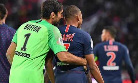Đội hình đồng đội ra đời sau khi Buffon bắt đầu chơi chuyên nghiệp