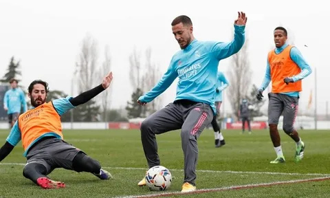 Đội hình Real Madrid đấu Betis: Tam tấu VBA; Hazard tái xuất?