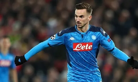 Đối tác báo giá tiền vệ nhạc trưởng cho M.U, Arsenal