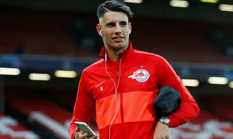 "Bật luôn công tắc", Arsenal sẵn sàng đón thần đồng Salzburg về Emirates?