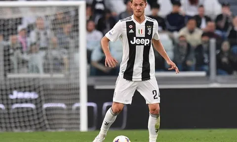 Đón "hòn đá tảng", Leeds United định đoạt luôn thương vụ sao Juventus