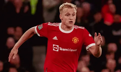 Van de Beek về dưới trướng Lampard