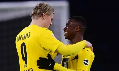 Dortmund bùng nổ sau 1 đêm, Haaland và "thần đồng" chiếm "hết sóng" Bundesliga