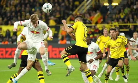 Dortmund hòa trên thế thắng, NHM điên tiết chỉ trích: "Thi đấu kiểu đó gặp PSG chỉ có chết"
