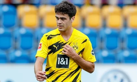 Dortmund tưởng thưởng cho Gio Reyna