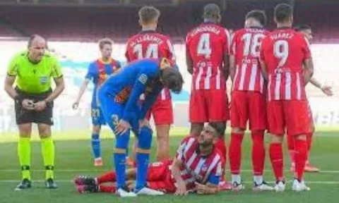 "Pique là một gã điên"