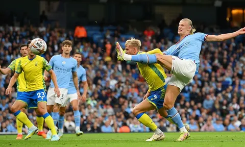 Quá đáng sợ, Haaland bùng nổ với 2 cú hattrick liên tiếp