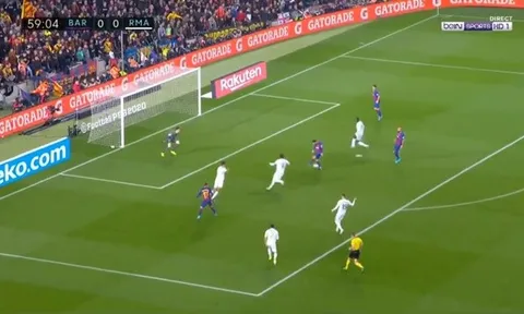 Messi bất ngờ hóa gỗ, La Liga xuất hiện pha bỏ lỡ của năm?