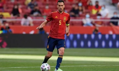 ĐT TBN hồi hộp chờ tin tức từ Sergio Busquets