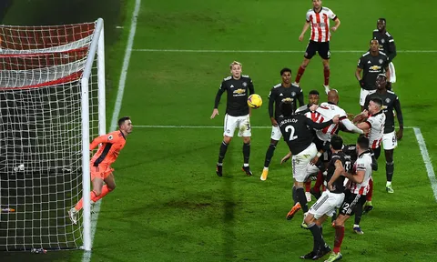 Đụng độ "kẻ thù truyền kiếp", Man Utd ra sân với đội hình nào?