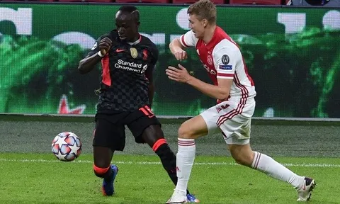 Được cả huyền thoại M.U và Liverpool khen ngợi, 'De Ligt mới' nói gì?