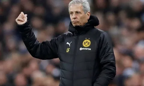 Được 'sếp lớn' chống lưng, tương lai của HLV Favre vẫn tươi sáng ở Dortmund!
