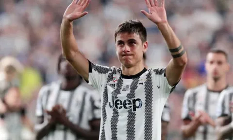 Dybala khóc hết nước mắt ngày chia tay Juventus