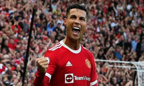 "Messi có thể kiểm soát cả một trận đấu, Ronaldo thì không"