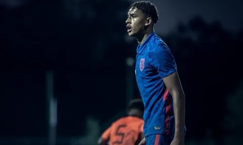Man United theo đuổi thần đồng 16 tuổi