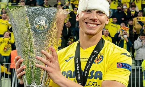 CHÍNH THỨC! Ngôi sao đầu tiên chia tay Tottenham