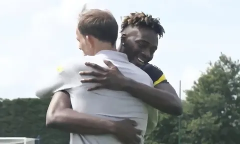Phản ứng của Tuchel khi chỉ có 3 cầu thủ Chelsea đến buổi tập đầu tiên