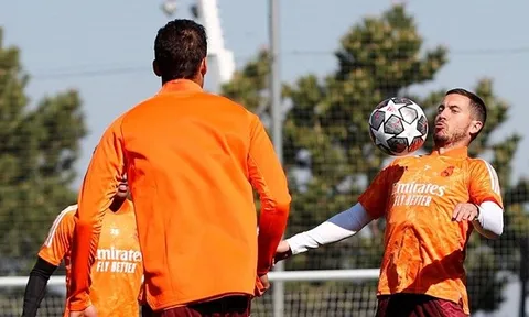 Eden Hazard sung mãn, sẵn sàng tái ngộ Liverpool