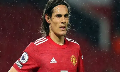 Gõ cửa Juventus, Man Utd muốn biến Cavani thành vật tế thần