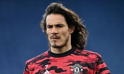 Edinson Cavani đang được thúc giục rời khỏi Man Utd