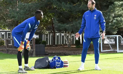 Edouard Mendy: “Tôi hy vọng Chelsea không cần Petr Cech”