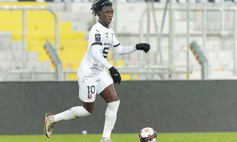 Eduardo Camavinga thích Jadon Sancho tới Man Utd