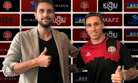 CHÍNH THỨC: Rời Milan, "nhà đạo diễn" có bến đỗ mới