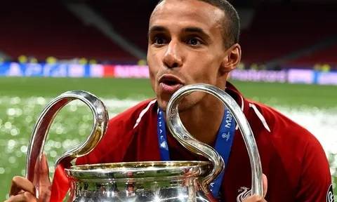 Chuyện thật như đùa: Klopp cho Matip lên thớt chỉ vì "bom xịt" Barca