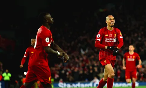 Sadio Mane tiếp tục 'ăn hôi' sau khi đồng đội ghi bàn