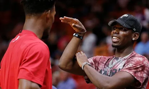 Rảnh rỗi không thi đấu, Pogba tranh thủ làm ngay 1 chuyện