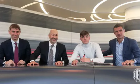 CHÍNH THỨC: Milan 'trói chân' thành công hậu duệ nhà Maldini