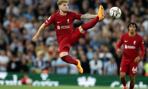 Klopp ngưỡng mộ thần đồng 19 tuổi