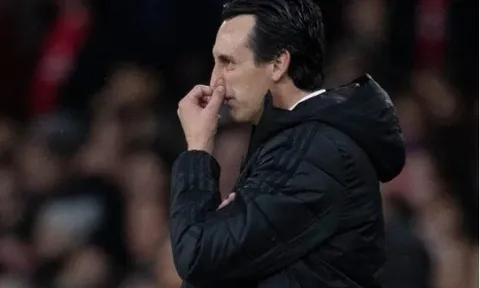 Emery còn bao lâu để cứu lấy ghế tại Arsenal?