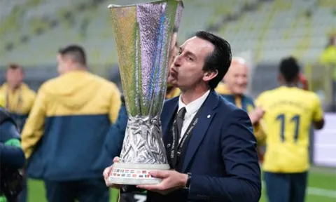 Emery đăng quang Europa League, CĐV Arsenal bày tỏ sự hối tiếc