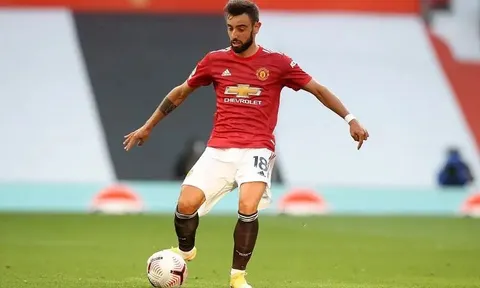 CĐV Man Utd phát cuồng với hành động của Bruno Fernandes