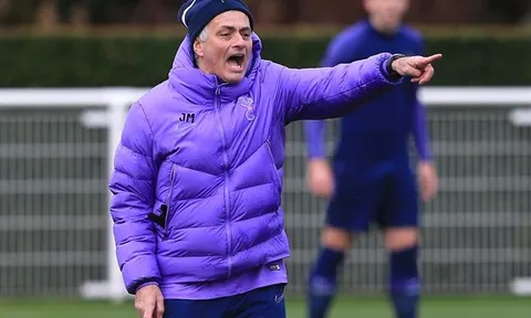 Tái ngộ Chelsea, Mourinho tiết lộ giáo án 'siêu công thủ' lần đầu áp dụng