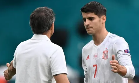 Enrique lý giải việc cất Morata trên băng ghế dự bị