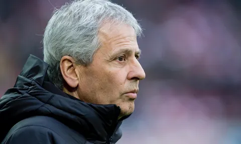 CHÍNH THỨC! Thua nhục nhã 1-5, Dortmund sa thải HLV trưởng