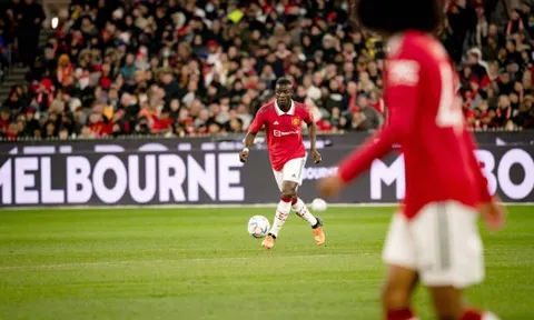 Eric Bailly lại gây choáng cho CĐV Man Utd